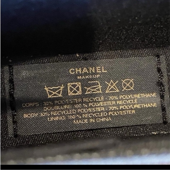 Chanel Makeup Novelty lipstick holder with chain - Picture 8 of 8